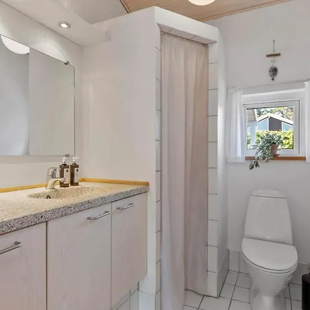 Dom wakacyjny 40181-juelsminde-ferskenvej-1 *